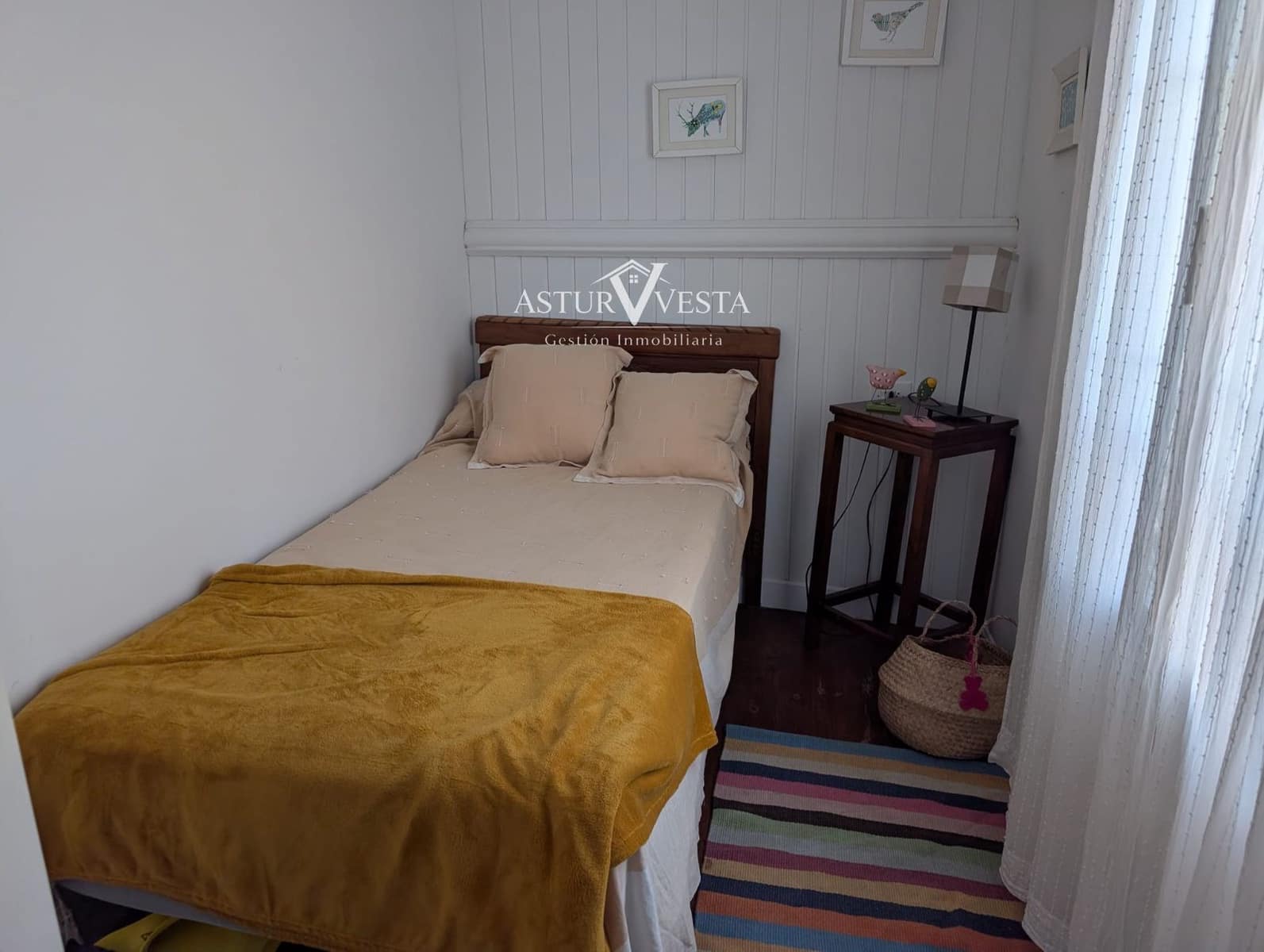 Villa/Maison à vendre à Salas - 250 000 € (Ref: 9762412)