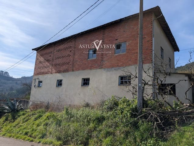 3 chambre Villa/Maison à vendre à Salas avec garage - 69 000 € (Ref: 9780032)