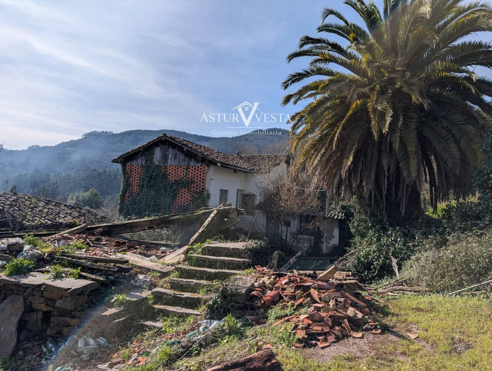 3 chambre Villa/Maison à vendre à Salas avec garage - 69 000 € (Ref: 9780032)