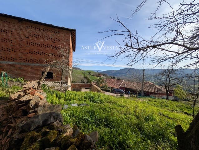 3 chambre Villa/Maison à vendre à Salas avec garage - 69 000 € (Ref: 9780032)