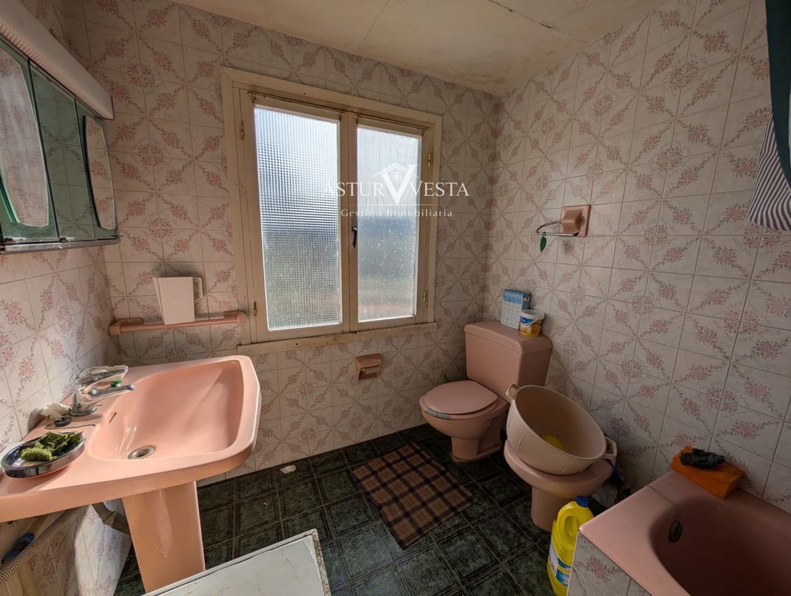 3 chambre Villa/Maison à vendre à Salas avec garage - 69 000 € (Ref: 9780032)