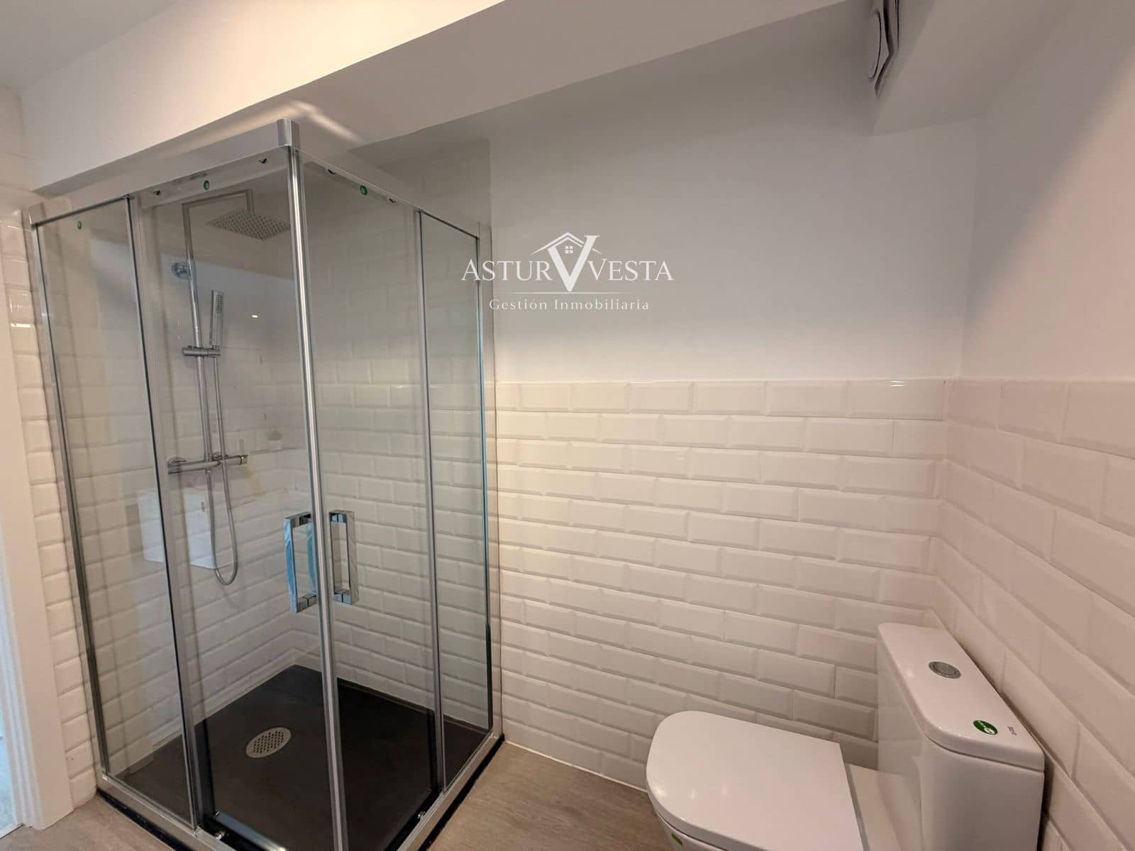 3 chambre Penthouse à vendre à Gijon - 210 000 € (Ref: 9806732)