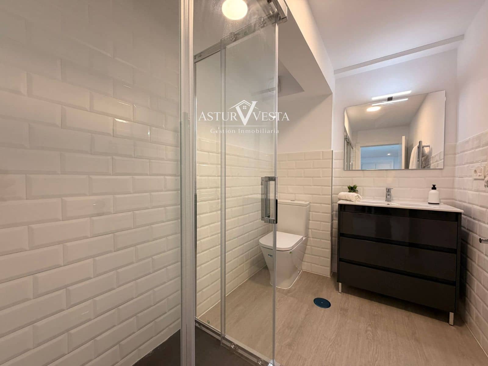 3 chambre Penthouse à vendre à Gijon - 210 000 € (Ref: 9806732)