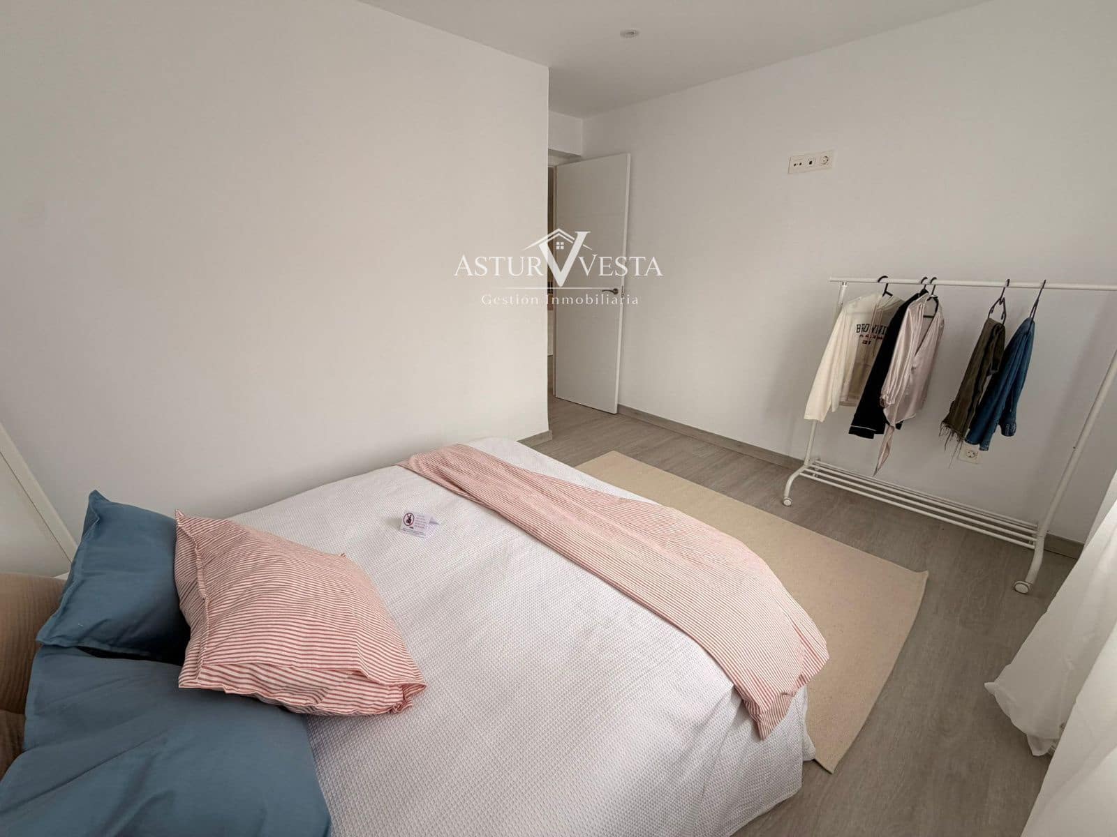 3 chambre Penthouse à vendre à Gijon - 210 000 € (Ref: 9806732)