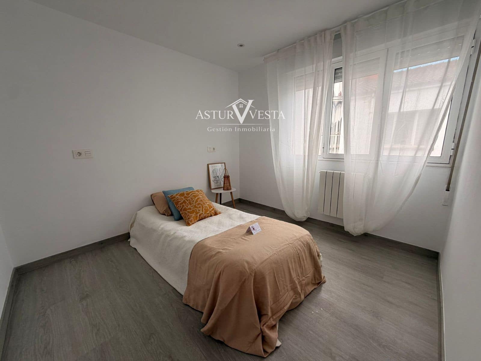 3 chambre Penthouse à vendre à Gijon - 210 000 € (Ref: 9806732)