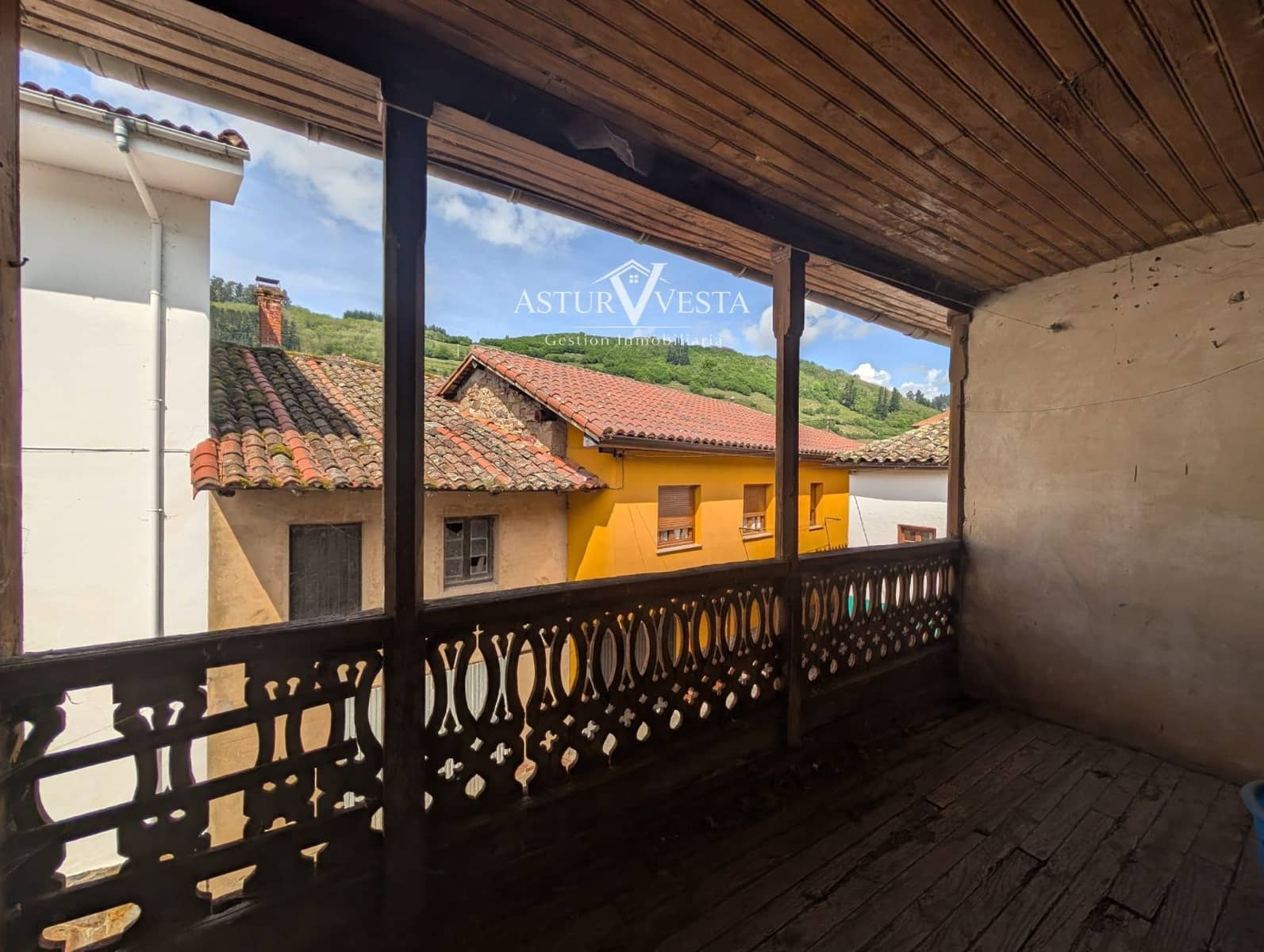 5 soveværelse Villa til salg i Tineo - € 99.000 (Ref: 9814155)