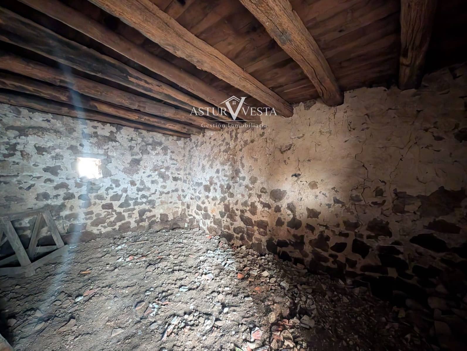 5 soveværelse Villa til salg i Tineo - € 99.000 (Ref: 9814155)