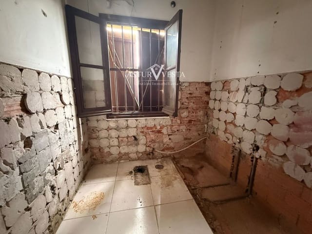Commerciale in vendita in Avilés - 150.000 € (Rif: 9835081)