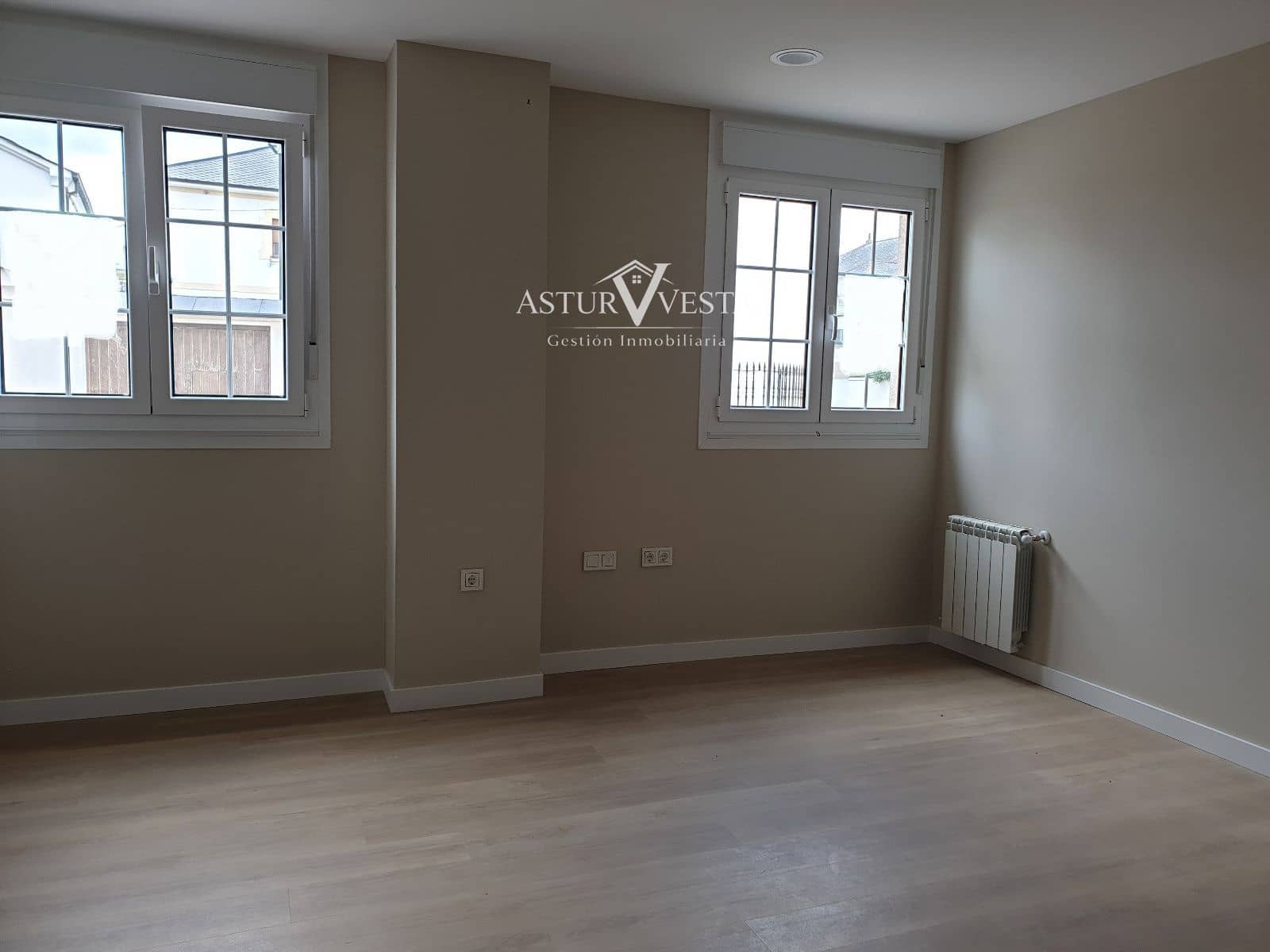 1 bedroom Flat for sale in Tapia de Casariego with garage - € 175,000 (Ref: 9857946)