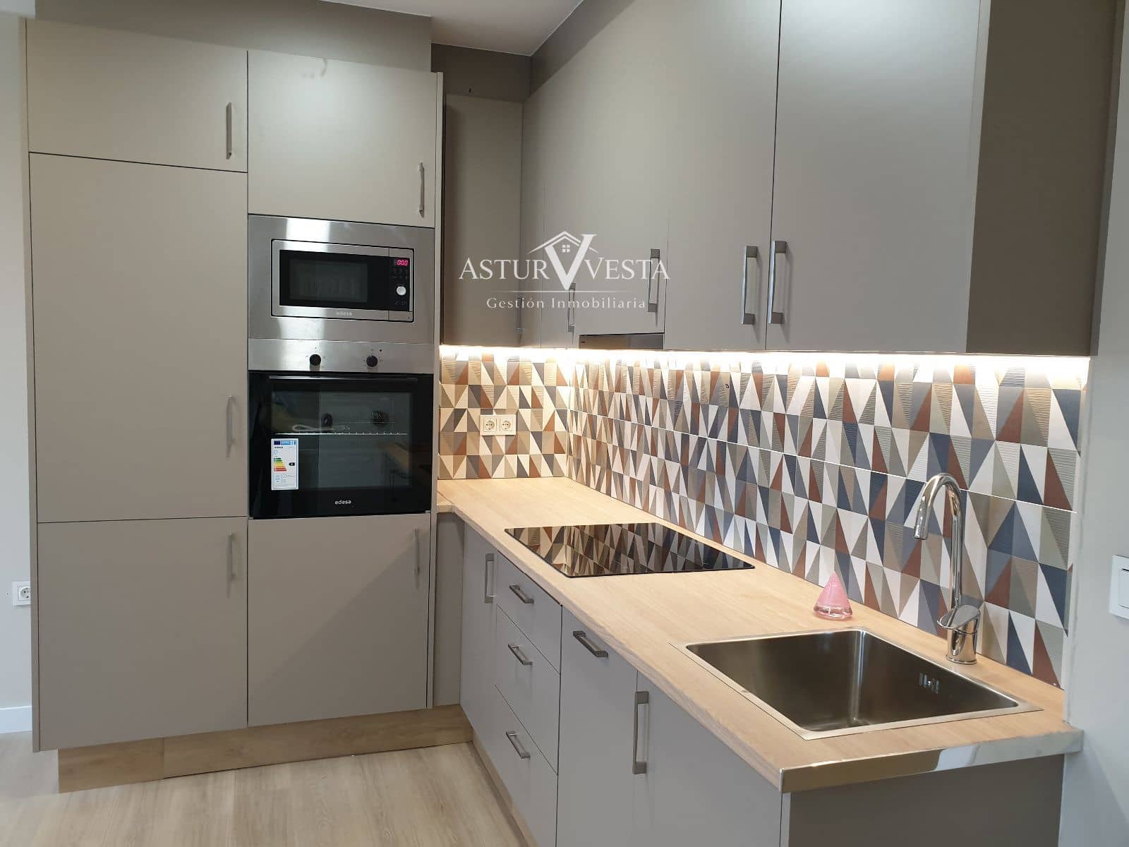 1 bedroom Flat for sale in Tapia de Casariego with garage - € 175,000 (Ref: 9857946)