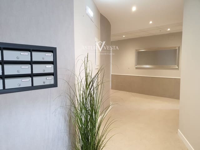 1 bedroom Flat for sale in Tapia de Casariego with garage - € 175,000 (Ref: 9857946)