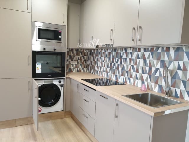 1 bedroom Flat for sale in Tapia de Casariego with garage - € 175,000 (Ref: 9857946)