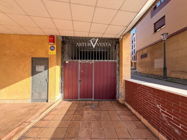 Garage for sale in Gijón - € 12,000 (Ref: 9885226)