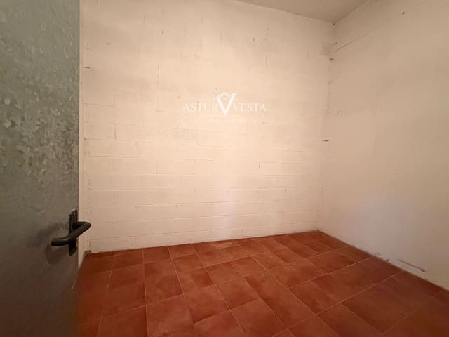 Garage for sale in Gijón - € 22,000 (Ref: 9885303)