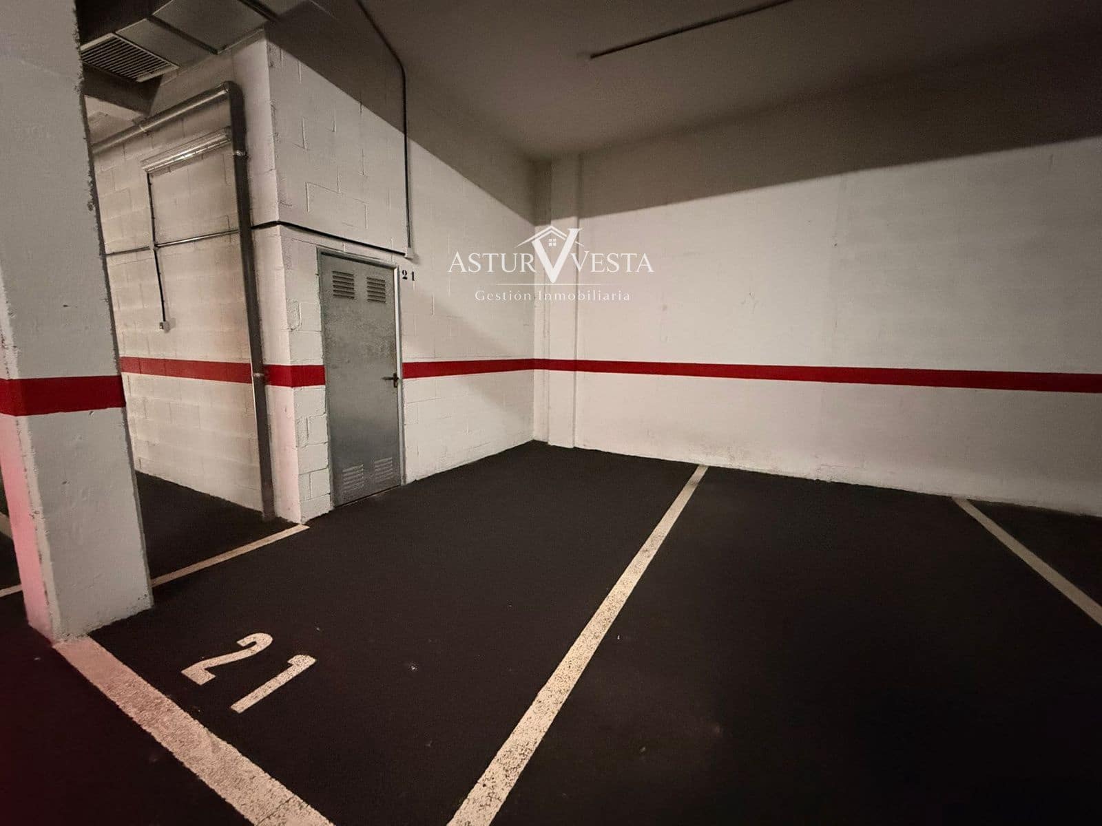 Garage for sale in Gijon - € 22,000 (Ref: 9885303)