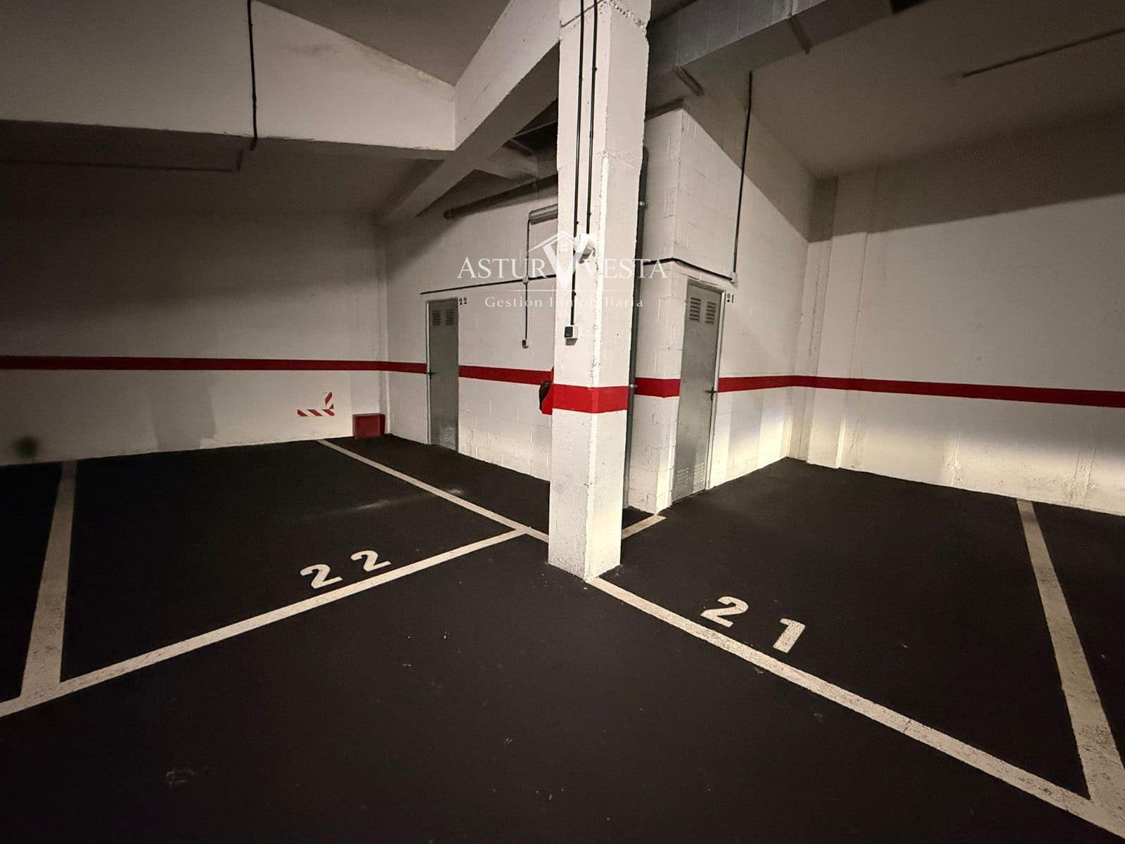 Garage for sale in Gijon - € 25,000 (Ref: 9885335)