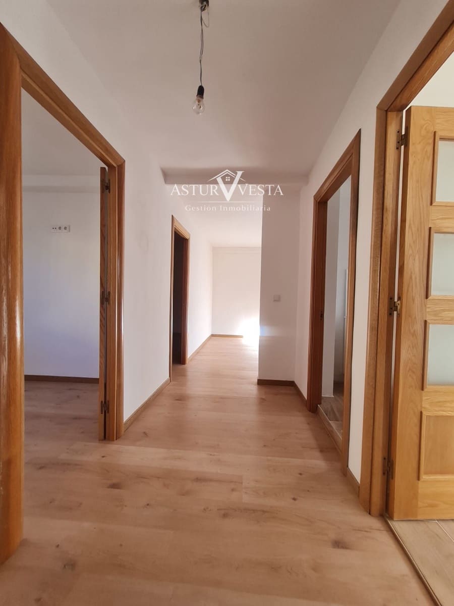 3 sovrum Lägenhet till salu i Gijon - 136 000 € (Ref: 9891109)