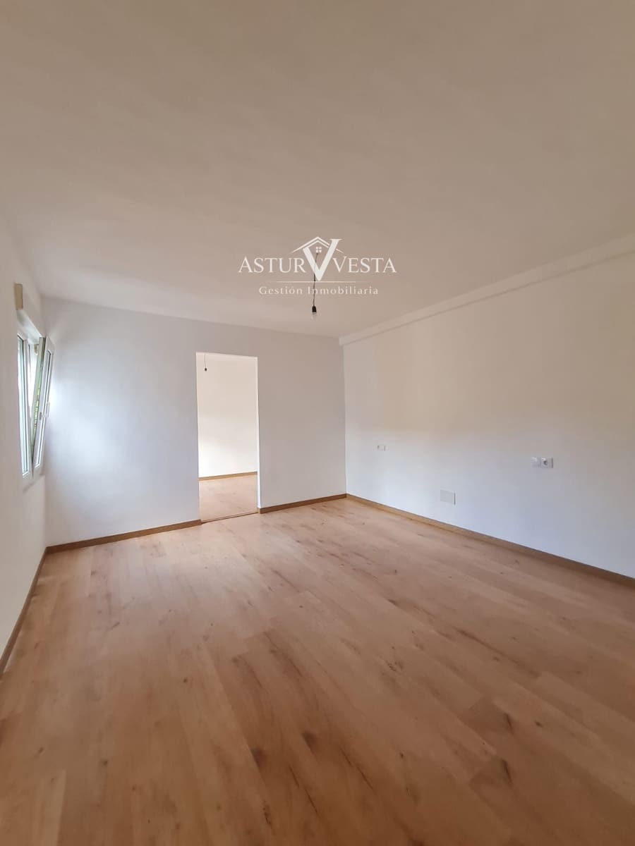 3 sovrum Lägenhet till salu i Gijon - 136 000 € (Ref: 9891109)