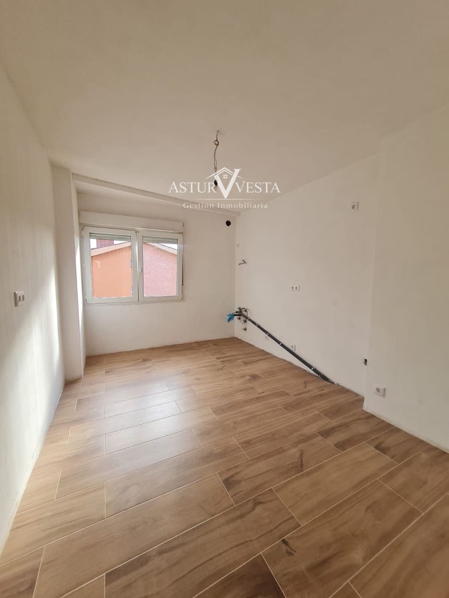 3 sovrum Lägenhet till salu i Gijon - 136 000 € (Ref: 9891109)