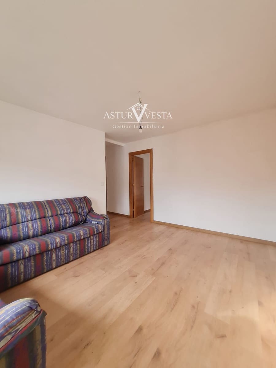 3 sovrum Lägenhet till salu i Gijon - 136 000 € (Ref: 9891109)
