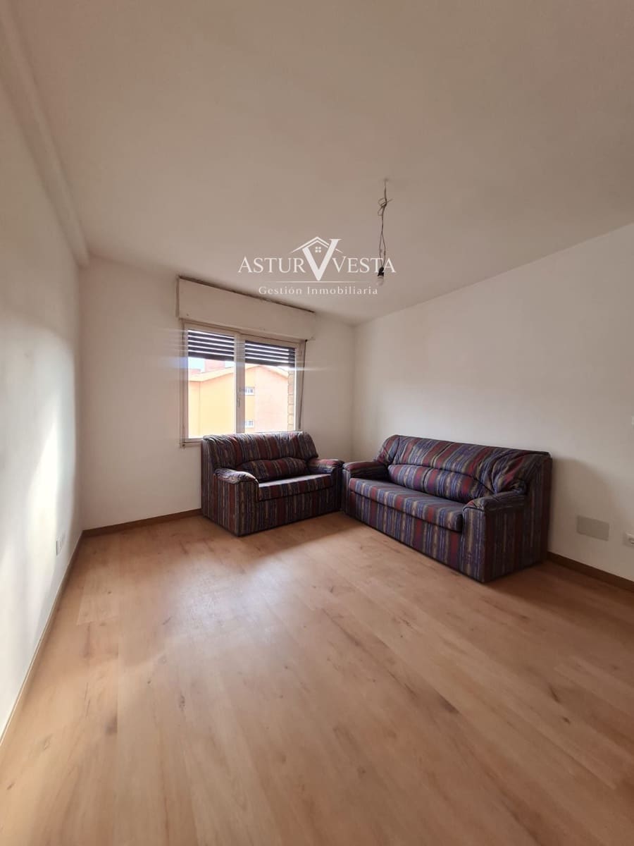 3 sovrum Lägenhet till salu i Gijon - 136 000 € (Ref: 9891109)
