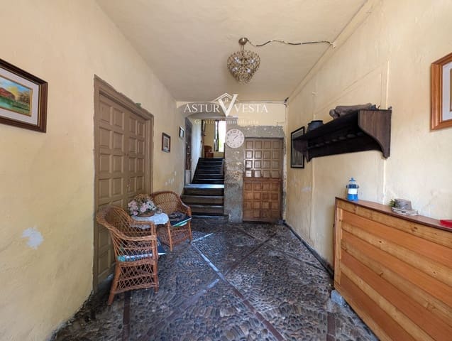 Piso de 4 habitaciones en Salas en venta - 198.000 € (Ref: 9904663)