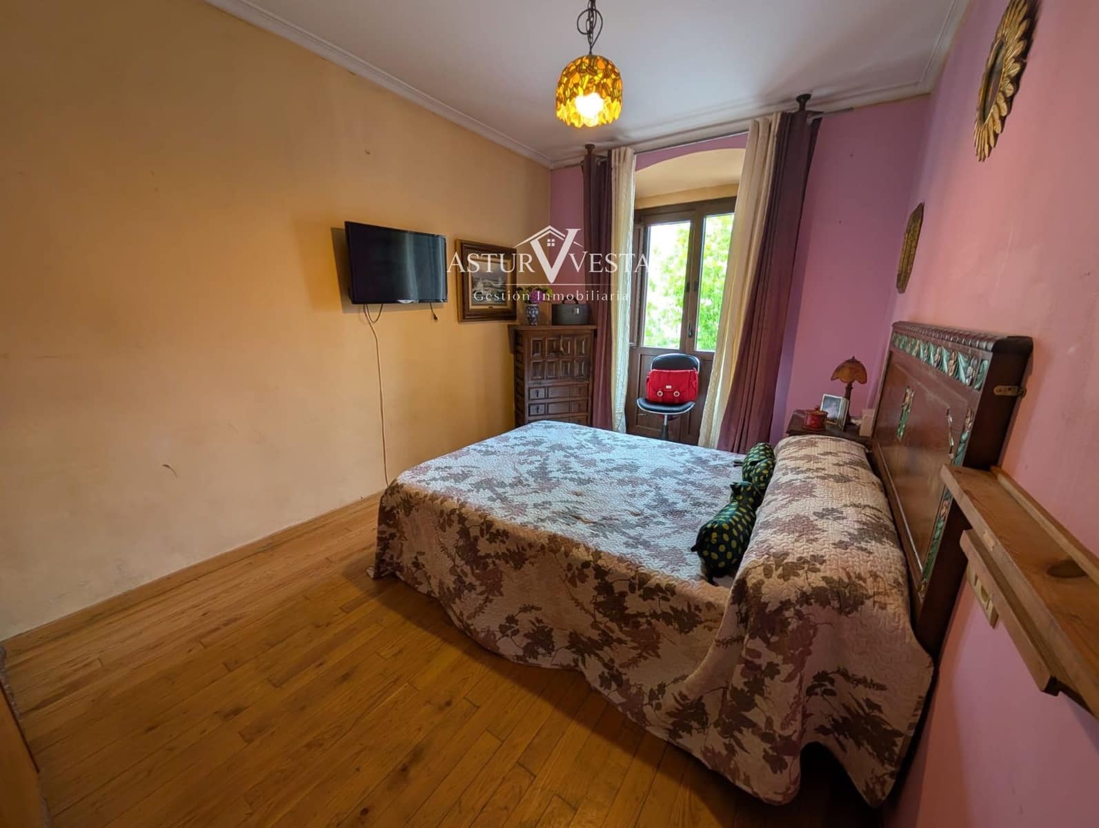 Piso de 4 habitaciones en Salas en venta - 198.000 € (Ref: 9904663)