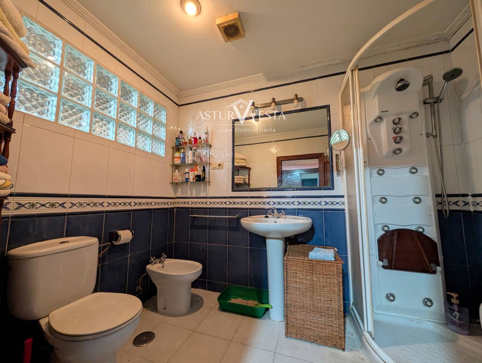 Piso de 4 habitaciones en Salas en venta - 198.000 € (Ref: 9904663)