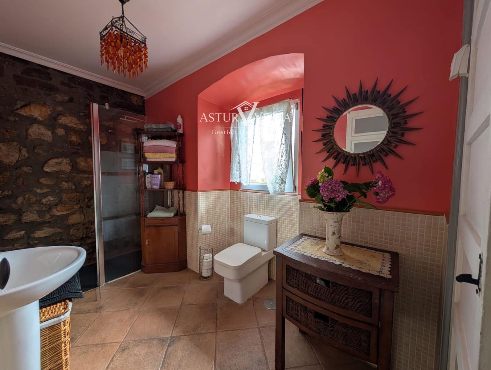 Piso de 4 habitaciones en Salas en venta - 198.000 € (Ref: 9904663)