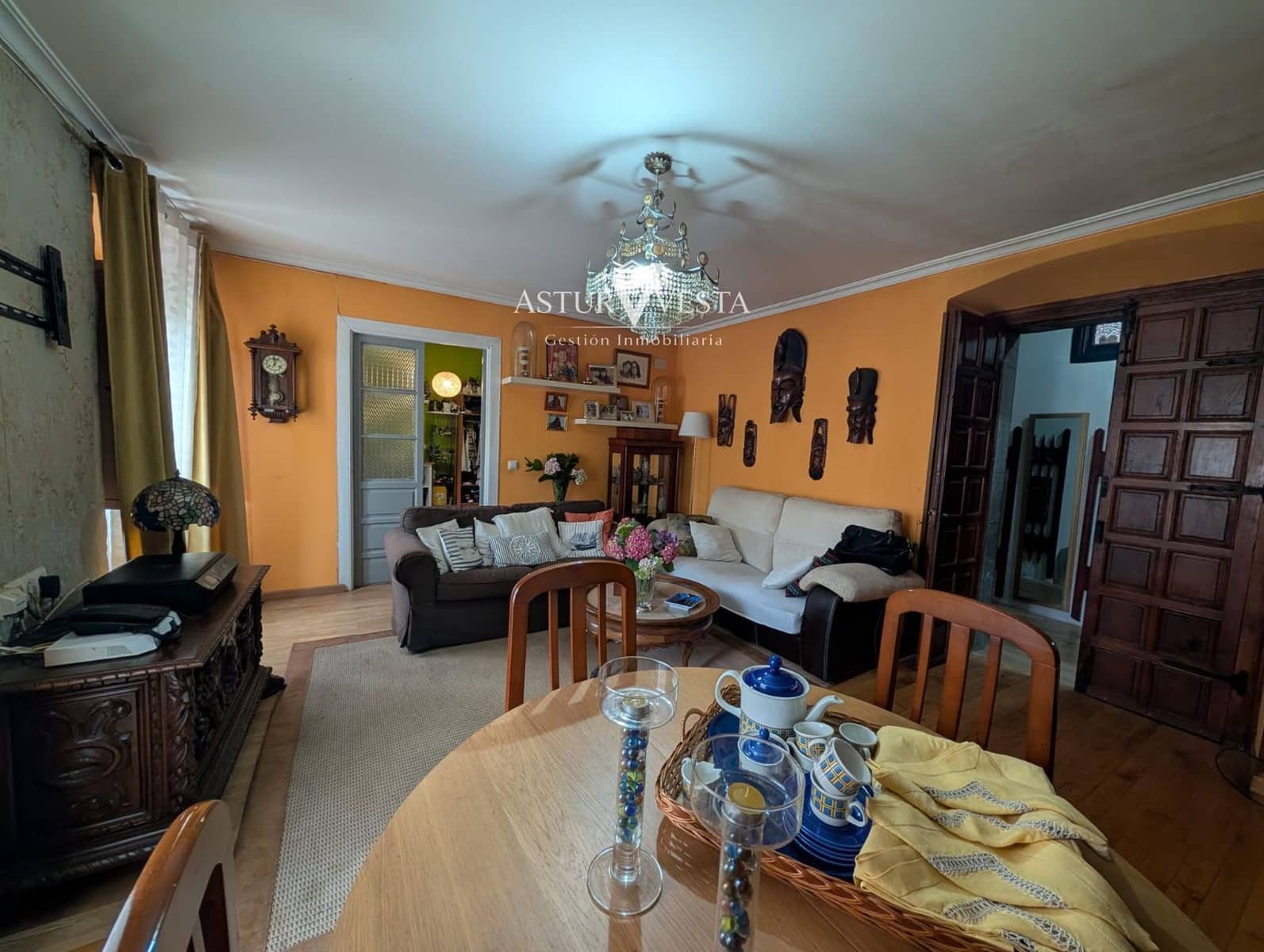 Piso de 4 habitaciones en Salas en venta - 198.000 € (Ref: 9904663)