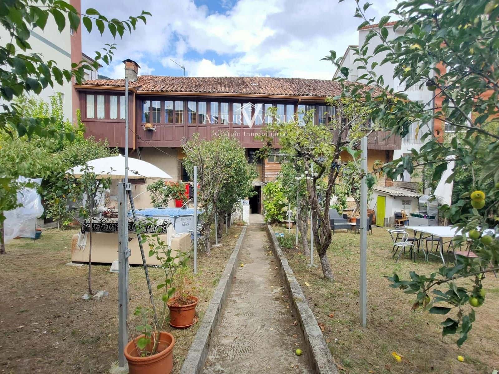 Piso de 4 habitaciones en Salas en venta - 198.000 € (Ref: 9904663)