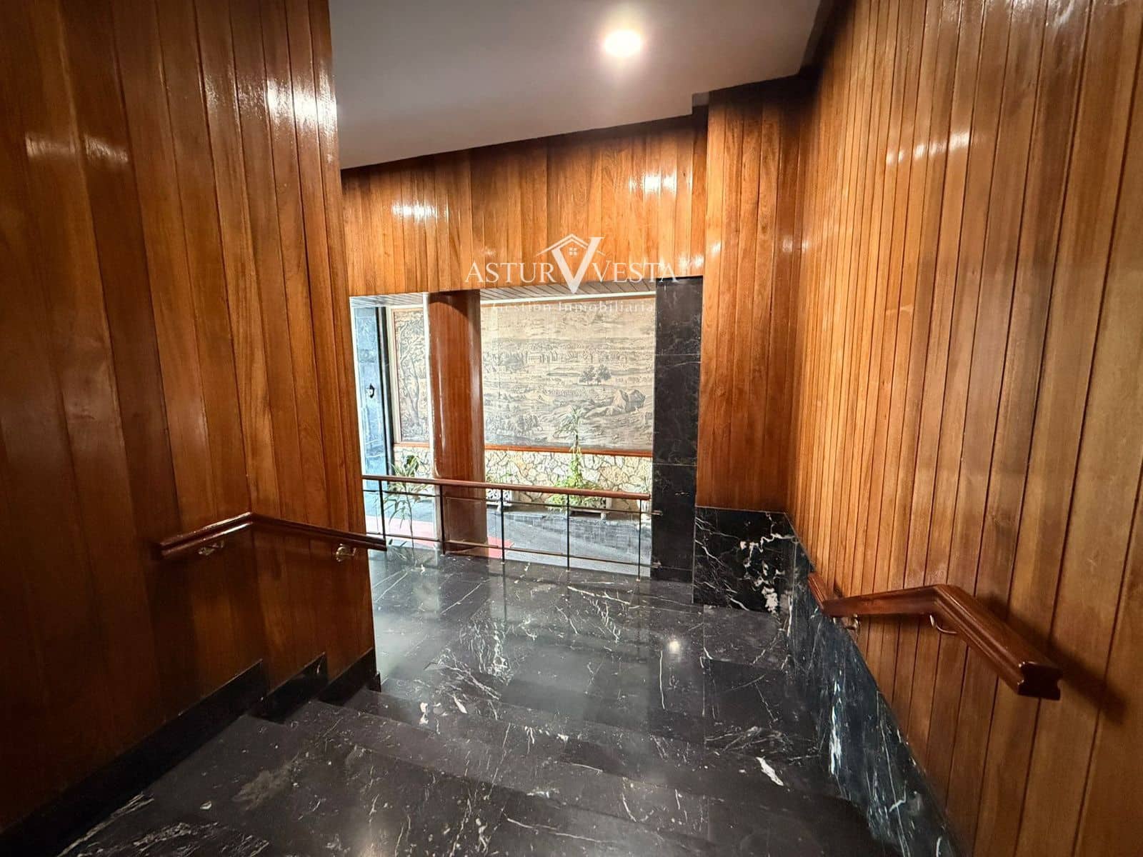 4 slaapkamer Flat te huur in Gijon met garage - € 1.320 (Ref: 9917613)