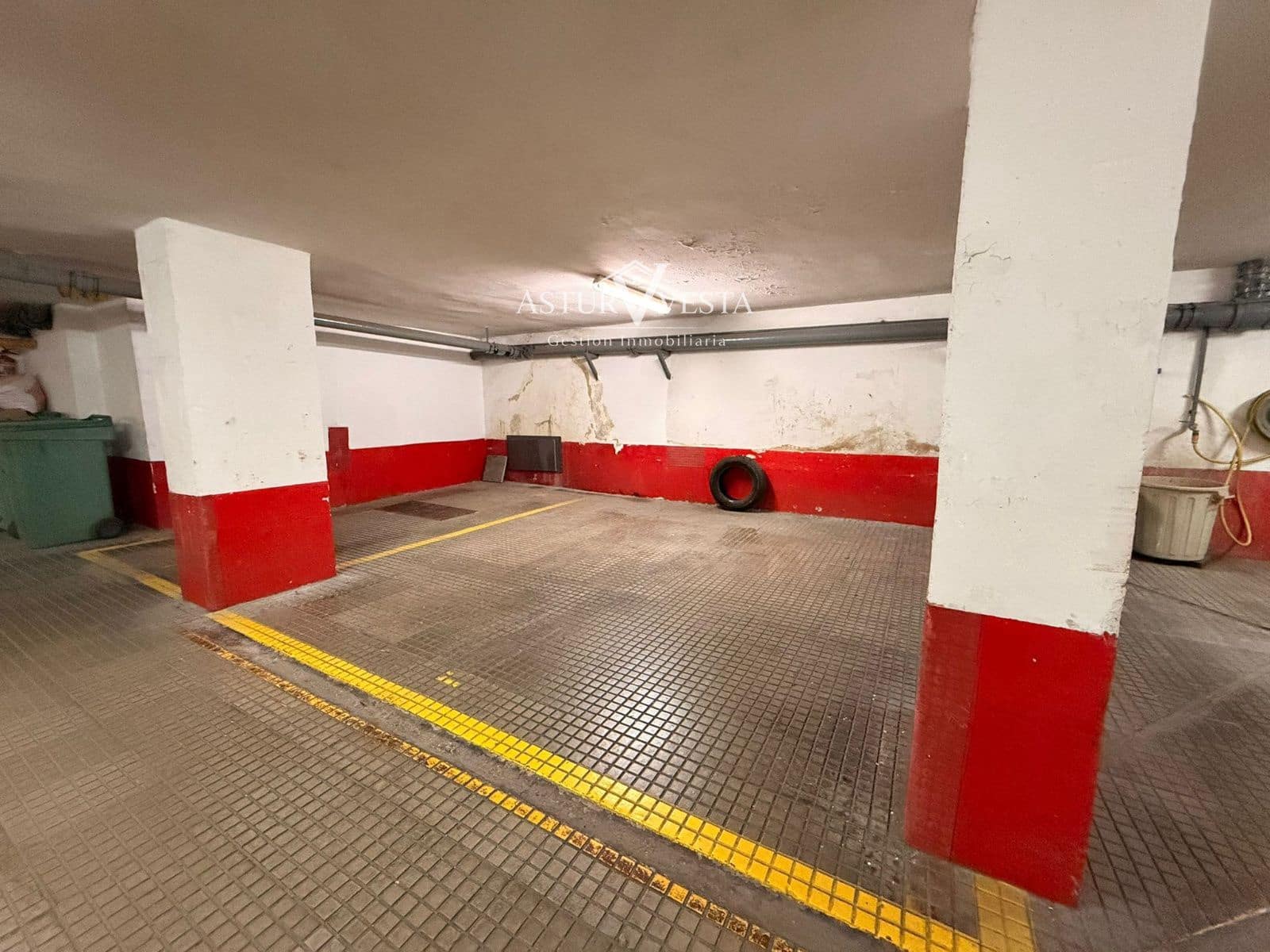 4 slaapkamer Flat te huur in Gijon met garage - € 1.320 (Ref: 9917613)