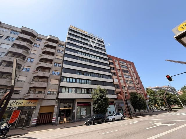 4 slaapkamer Flat te huur in Gijón met garage - € 1.320 (Ref: 9917613)