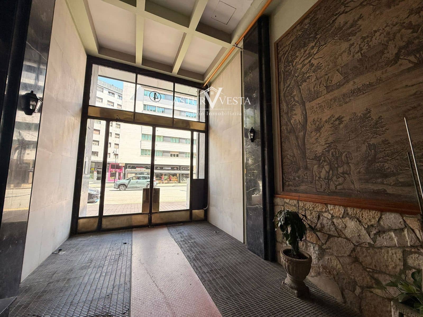 4 slaapkamer Flat te huur in Gijon met garage - € 1.320 (Ref: 9917613)