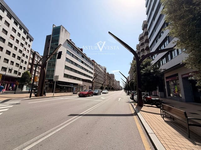4 slaapkamer Flat te huur in Gijón met garage - € 1.320 (Ref: 9917613)