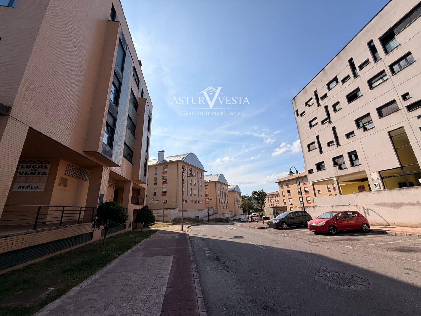 2 bedroom Flat for sale in Aviles with garage - € 210,000 (Ref: 9928651)