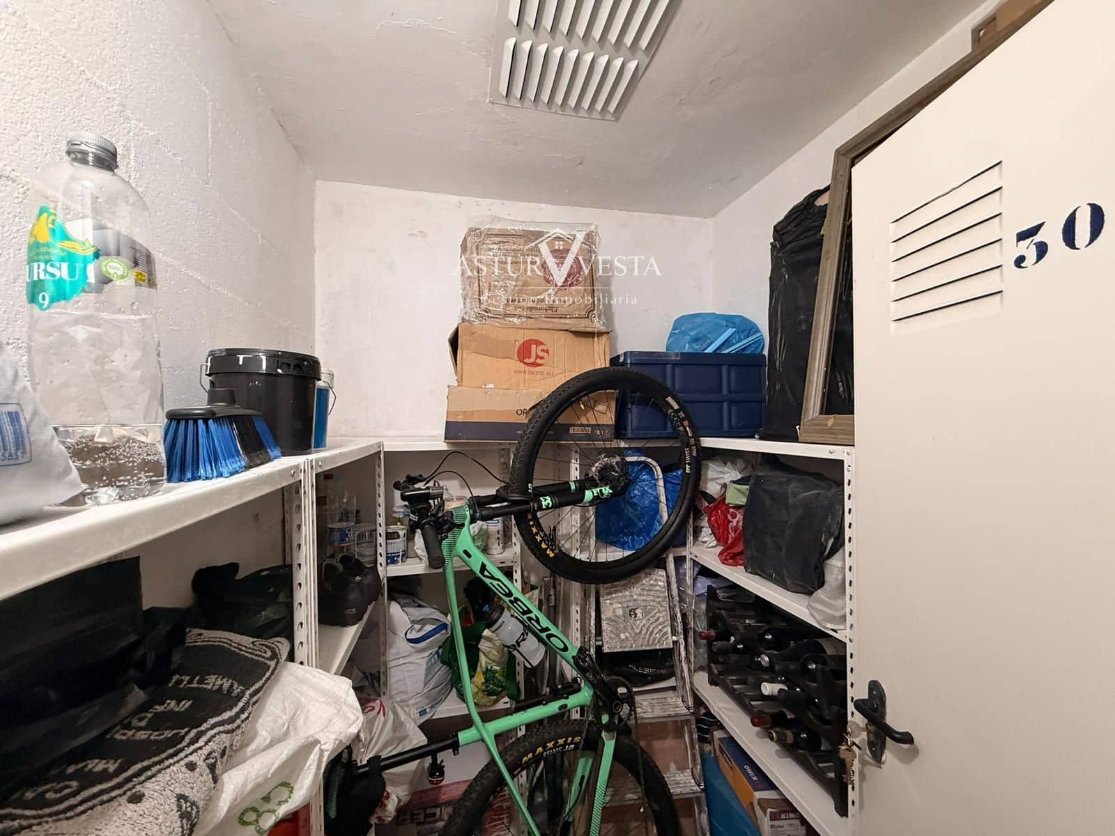 2 bedroom Flat for sale in Aviles with garage - € 210,000 (Ref: 9928651)