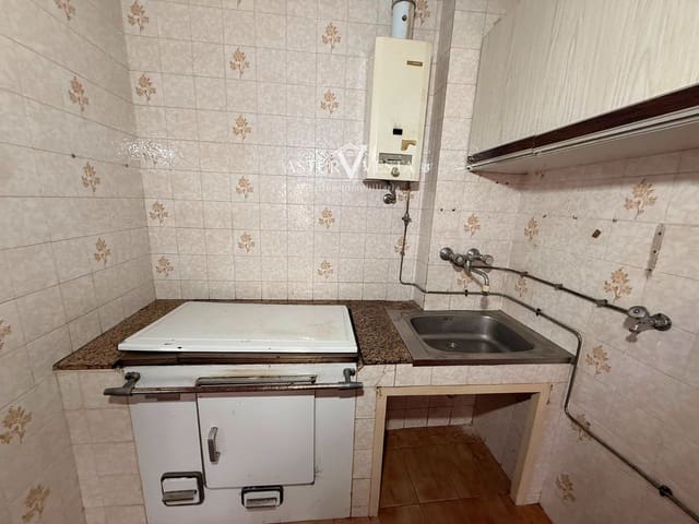 4 soveværelse Restaurant/Bar til salg i Oviedo - € 88.000 (Ref: 9972772)