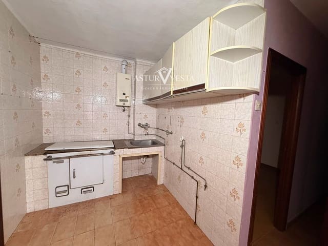 4 soveværelse Restaurant/Bar til salg i Oviedo - € 88.000 (Ref: 9972772)