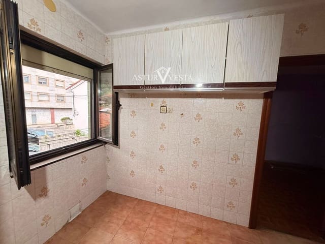 4 soveværelse Restaurant/Bar til salg i Oviedo - € 88.000 (Ref: 9972772)
