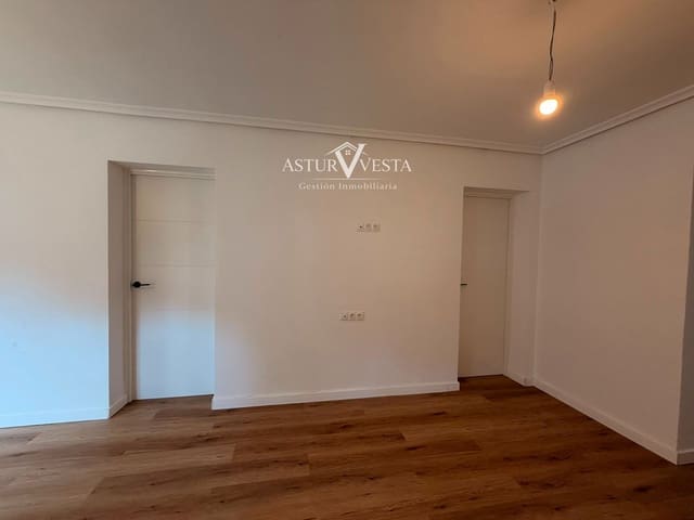 Piso de 3 habitaciones en Corvera de Asturias en venta - 95.000 € (Ref: 9979316)