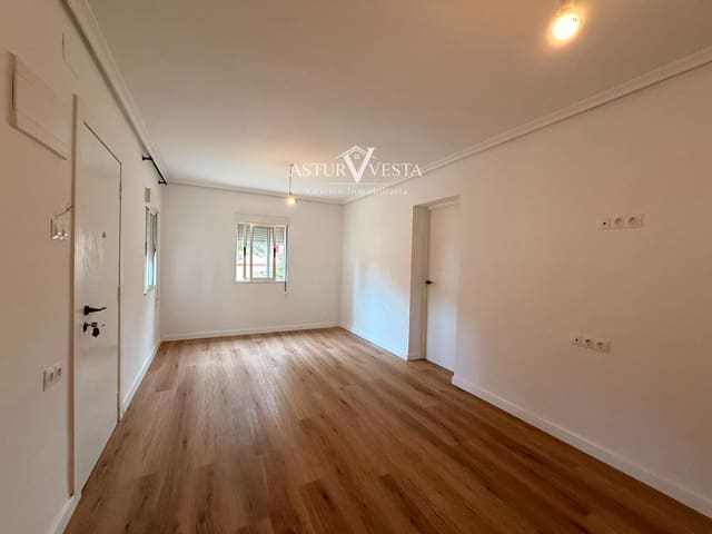 Piso de 3 habitaciones en Corvera de Asturias en venta - 95.000 € (Ref: 9979316)