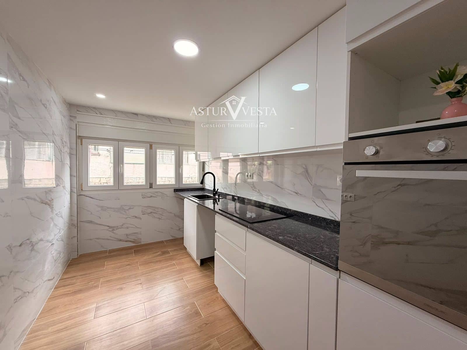 3 slaapkamer Flat te koop in Corvera de Asturias - € 95.000 (Ref: 9979316)