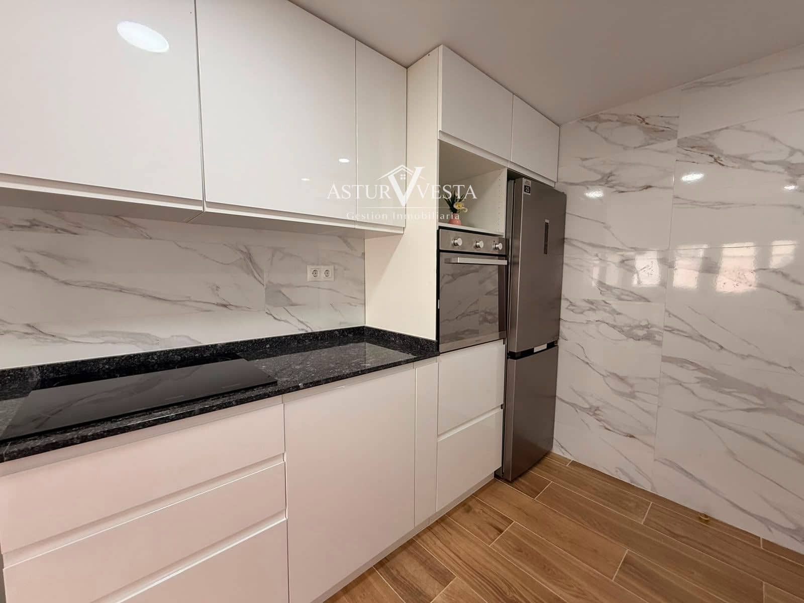 3 slaapkamer Flat te koop in Corvera de Asturias - € 95.000 (Ref: 9979316)