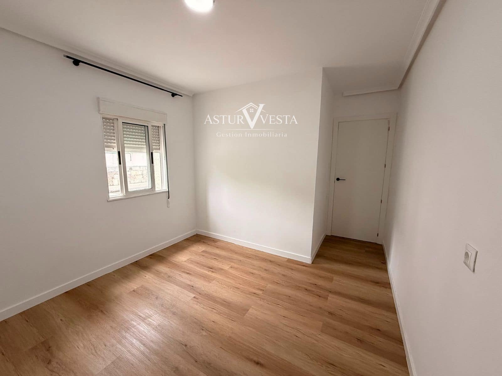 3 slaapkamer Flat te koop in Corvera de Asturias - € 95.000 (Ref: 9979316)