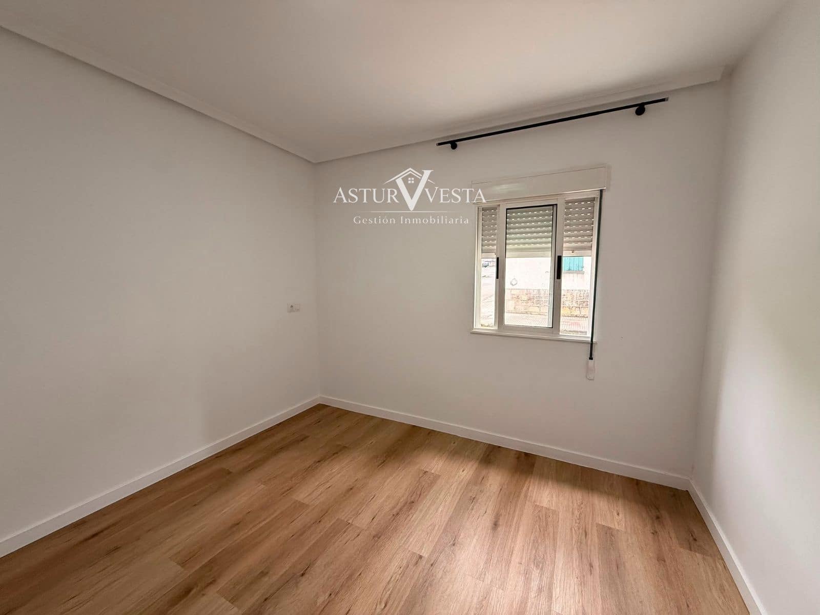 3 slaapkamer Flat te koop in Corvera de Asturias - € 95.000 (Ref: 9979316)
