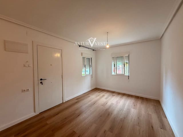 Piso de 3 habitaciones en Corvera de Asturias en venta - 95.000 € (Ref: 9979316)