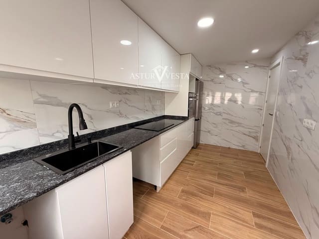 Piso de 3 habitaciones en Corvera de Asturias en venta - 95.000 € (Ref: 9979316)