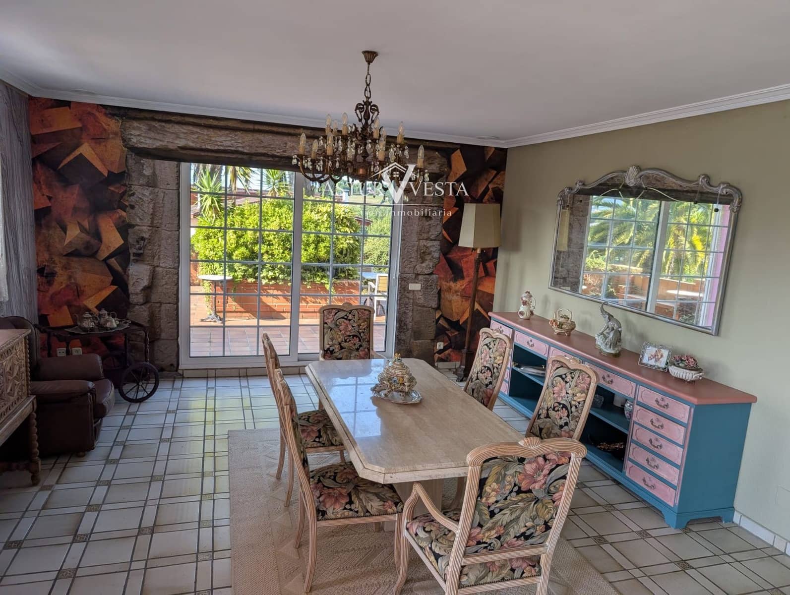 9 sovrum Villa till salu i Oviedo med garage - 1 300 000 € (Ref: 9983200)